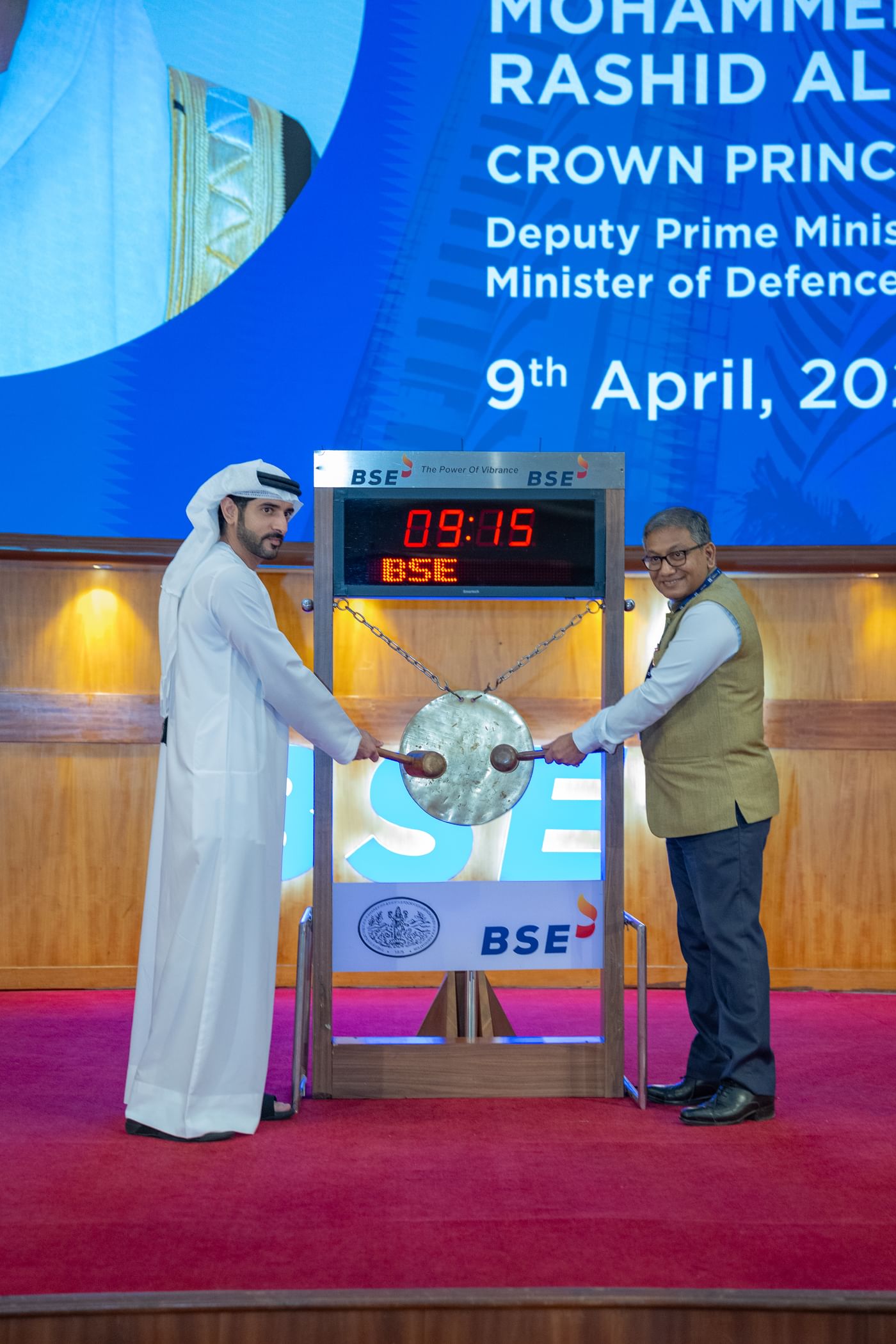 Hamdan bin Mohammed visits Bombay Stock Exchange, rings opening bell