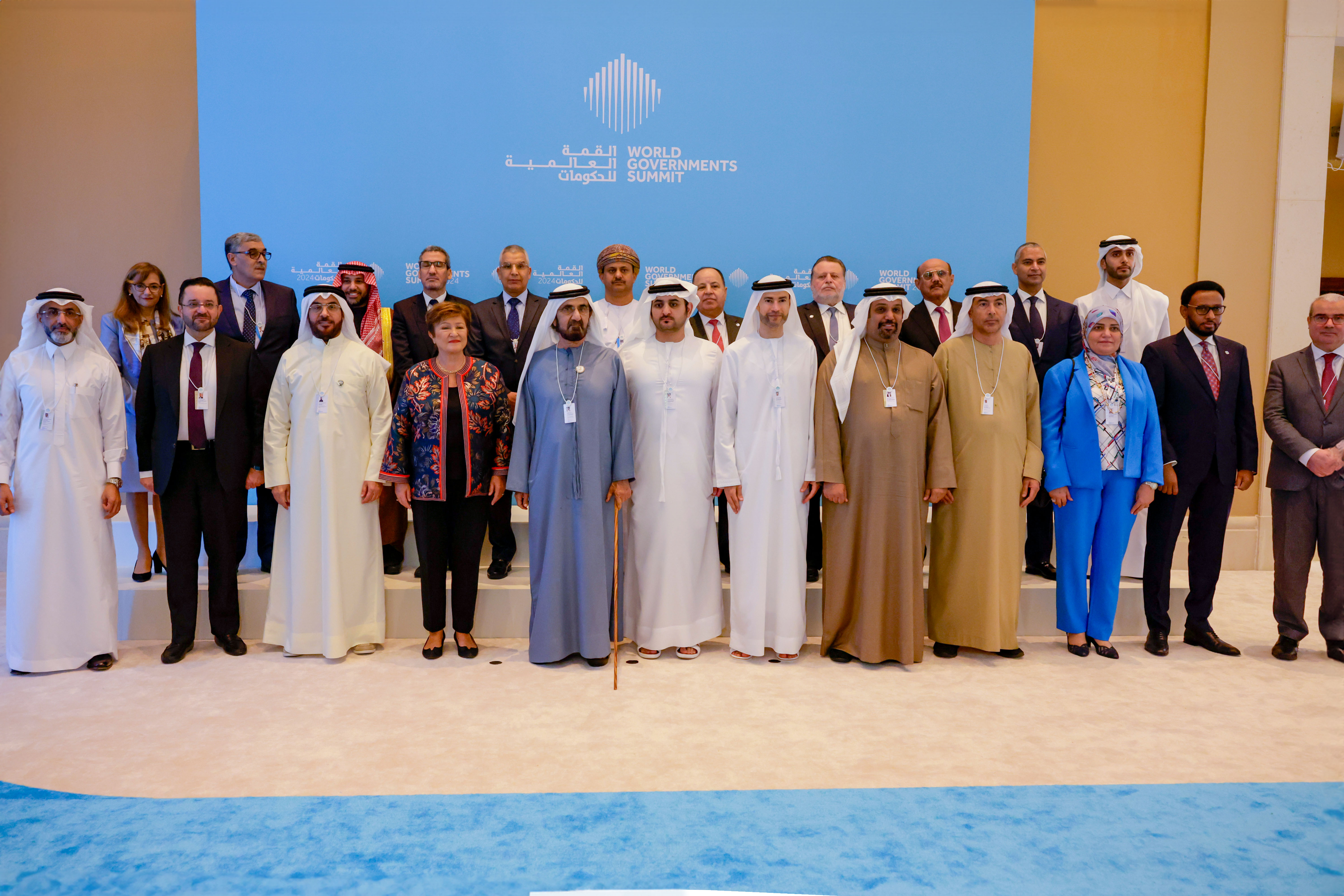 Mohammed bin Rashid meets with Arab Ministers of Finance