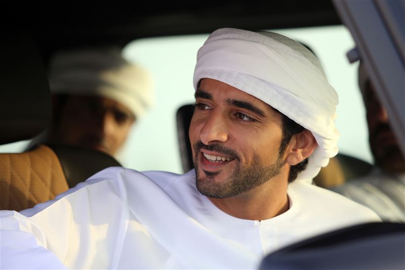 Hamdan bin Mohammed attends camel races at Marmoom racetrack
