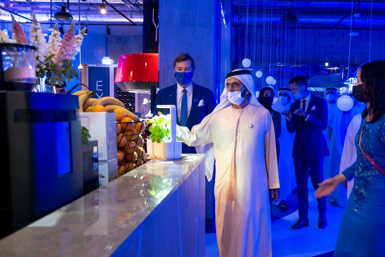 Mohammed bin Rashid tours pavilions of Greece, Australia, Slovakia, Estonia at Expo 2020 Dubai