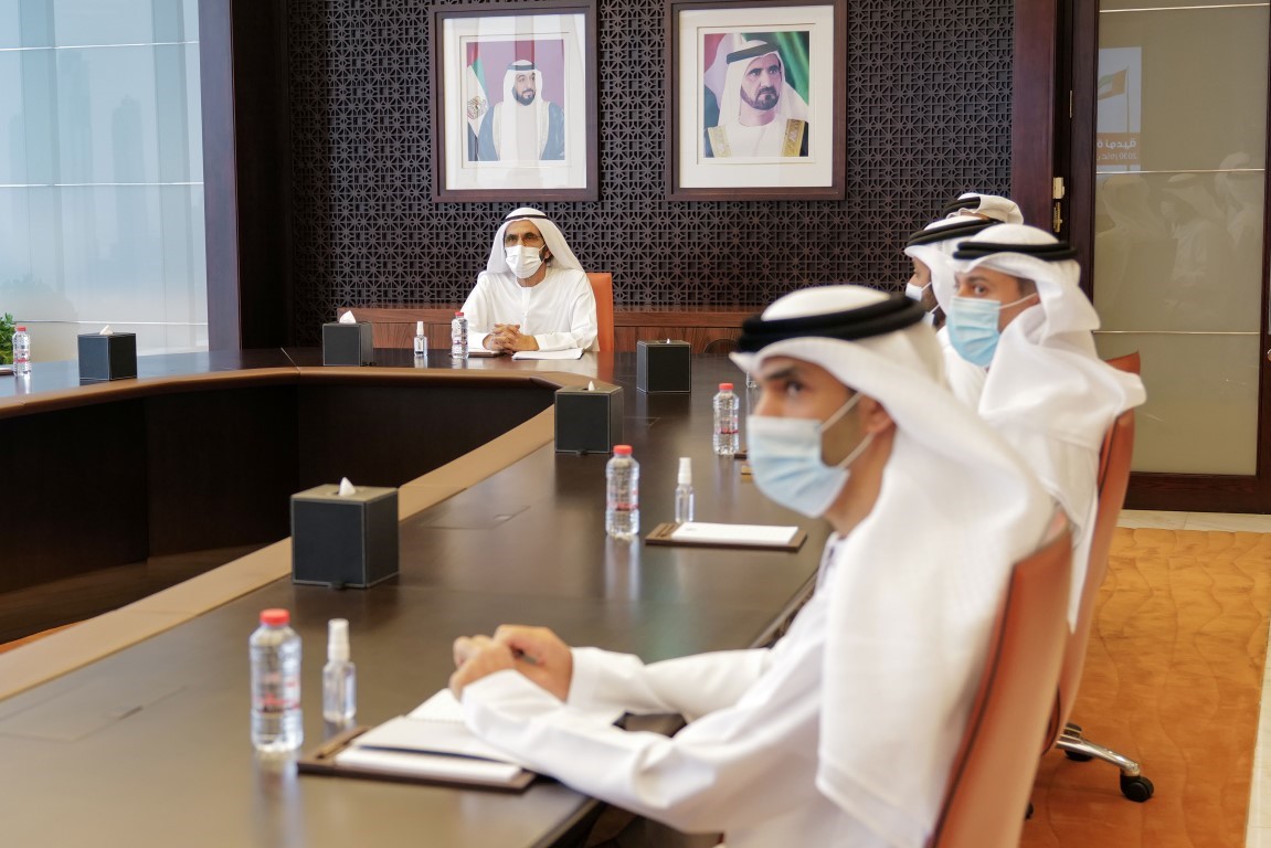 Mohammed bin Rashid reviews work plan of Ministry of Economy