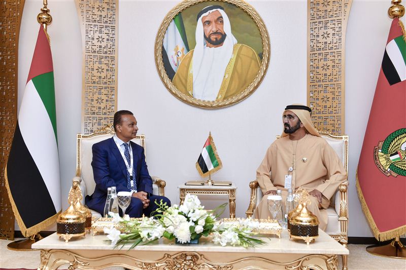 محمد بن راشد يستقبل رئيس مجلس إدارة مجموعة ريلاينس الهندية