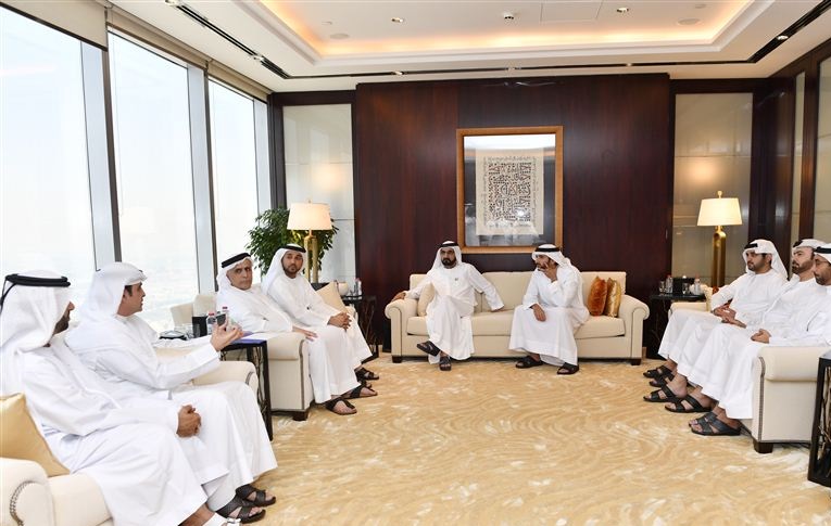 محمد بن راشد يستقبل رئيس وأعضاء لجنة الاشراف على دمج الأندية الثلاثة "الأهلي ودبي والشباب "