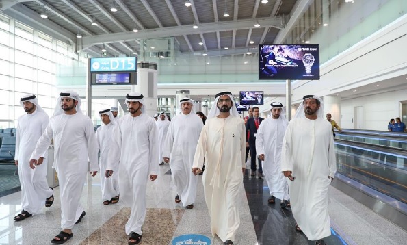 خليفة ومحمد بن راشد يتقدّمان المشيّعين لجنازة  ناصر بن زايد 