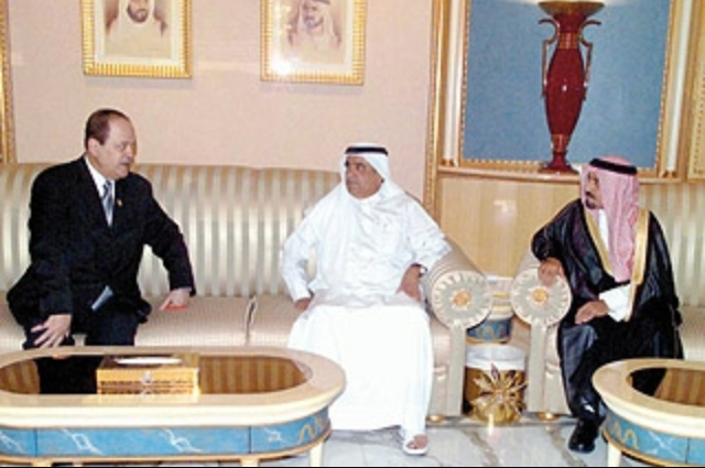 Hamdan bin Rashid receives heads and members of foreign consulates 
