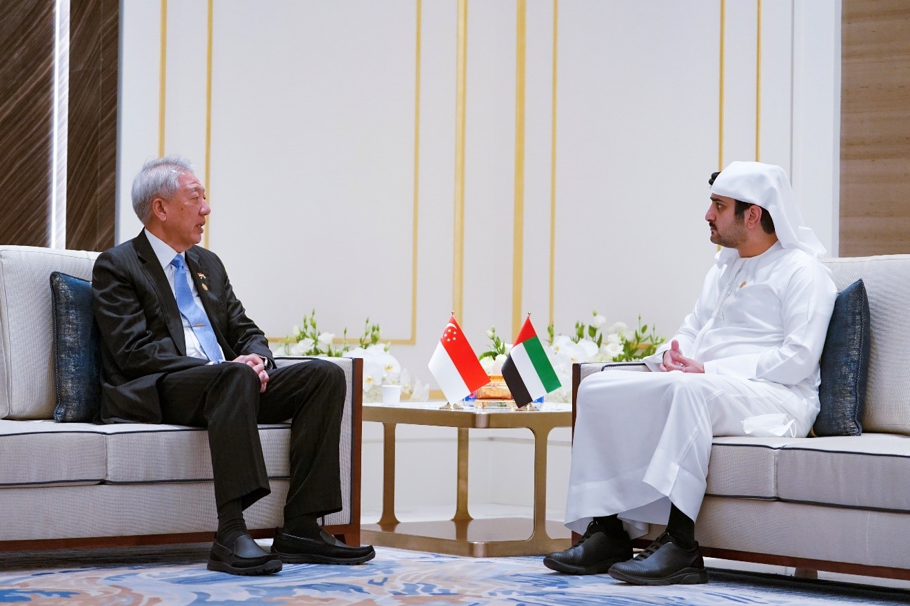 Maktoum bin Mohammed meets with Singapore’s Senior Minister and Coordinating Minister for National Security