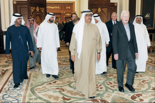 محمد بن راشد يشهد سباق الظفرة للقدرة