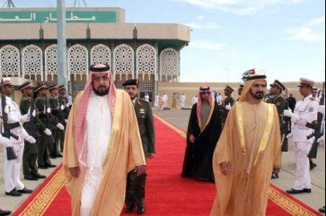 Mohammed bin Rashid is the first to bid the UAE President farewell for Kuwait Summit 