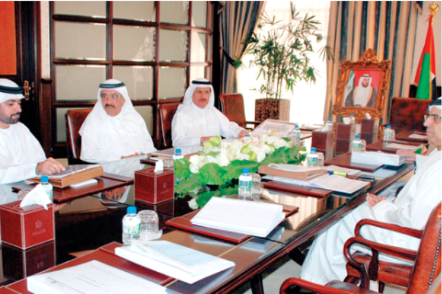 Chaired by Sheikh Hamdan bin Rashid, the Financial and Economic Committee discusses the federal draft budget of 2012 