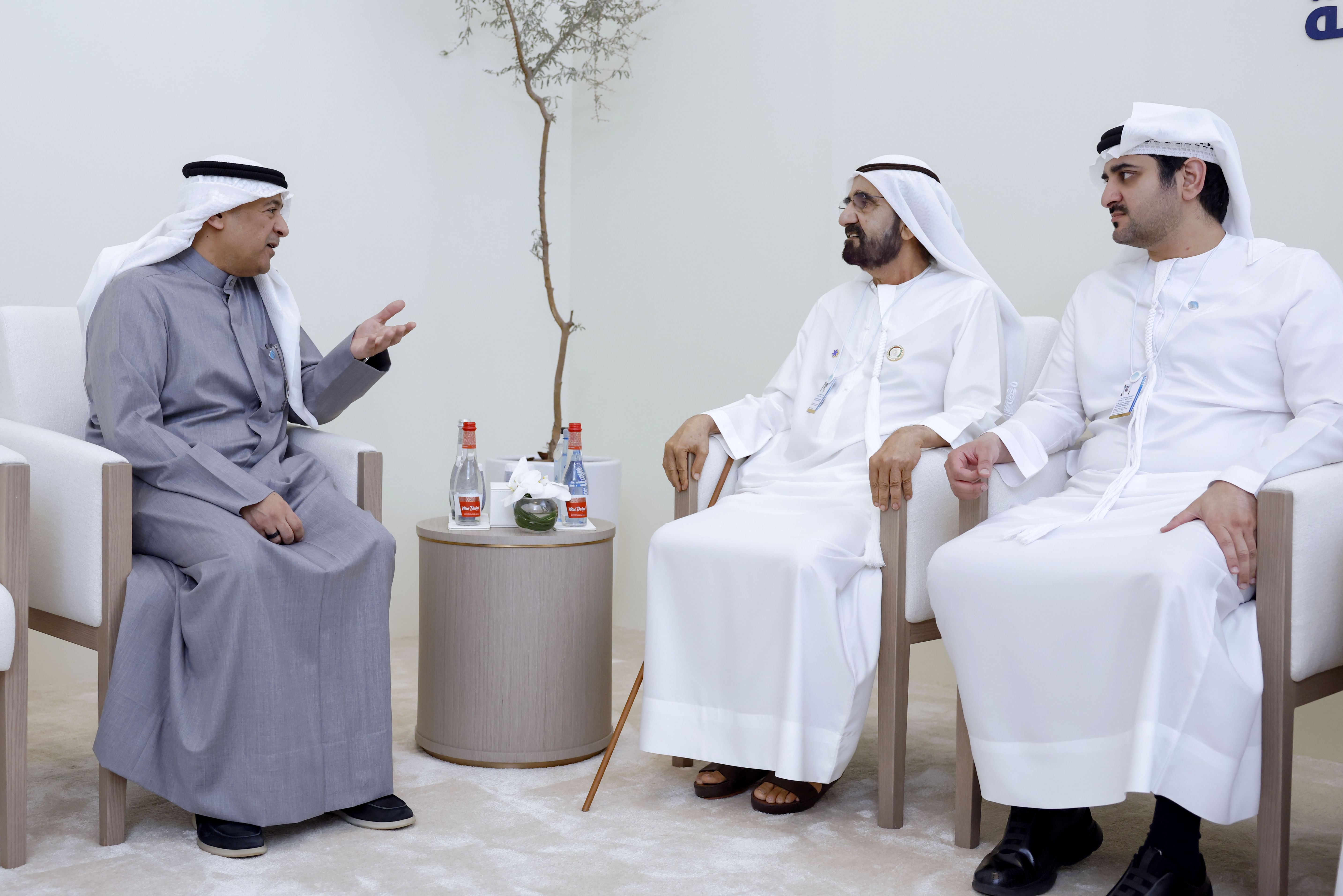 Mohammed bin Rashid meets with GCC Secretary General