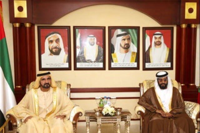 مكتوم بن محمد يعزي في وفاة راشد الغرير