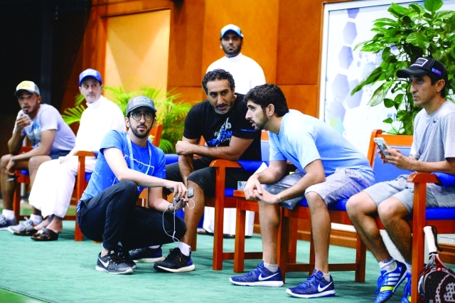 خليفة يستقبل محمد بن راشد والحكام وأولياء العهود ونواب الحكام