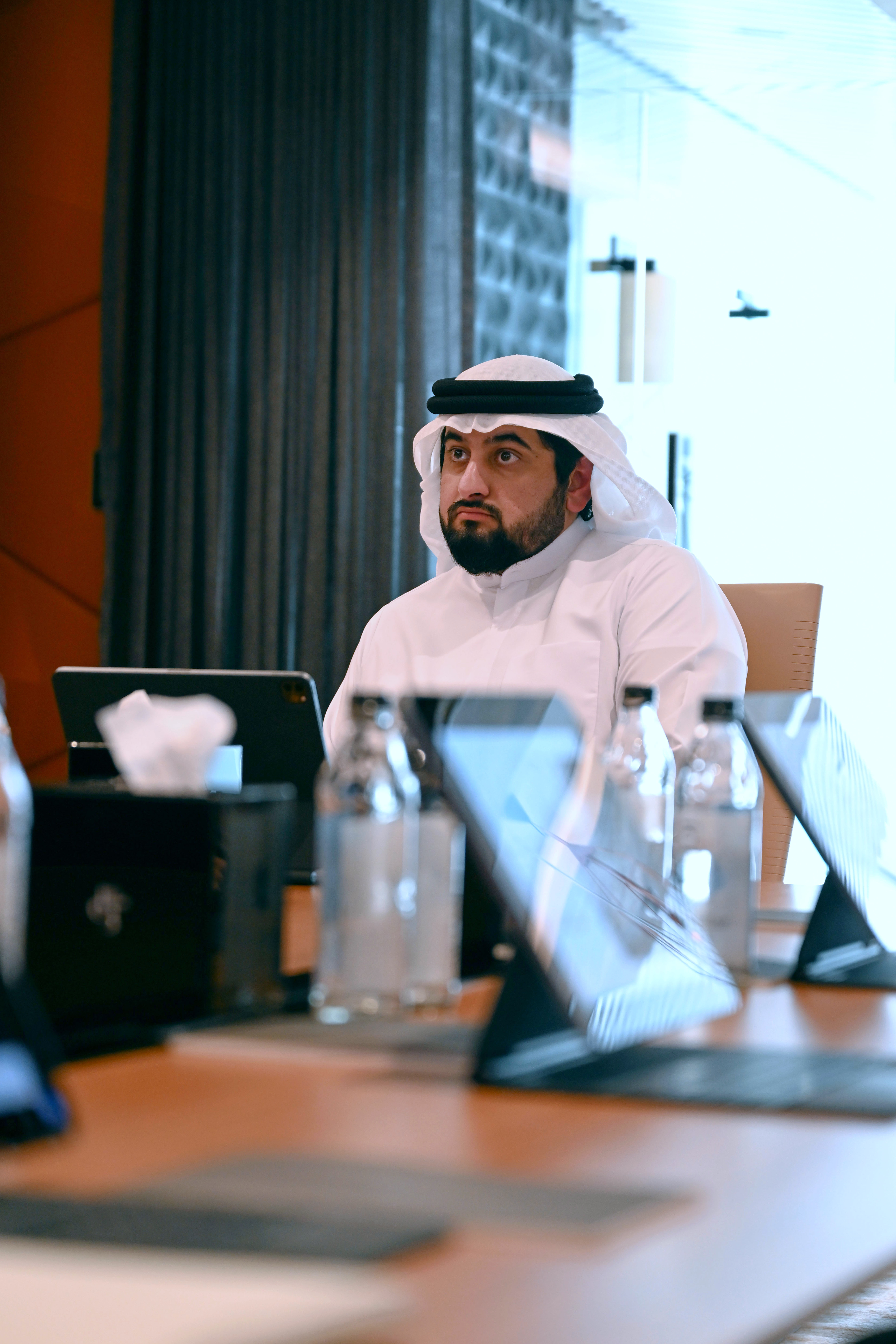 Ahmed bin Mohammed chairs meeting of Dubai Media Council