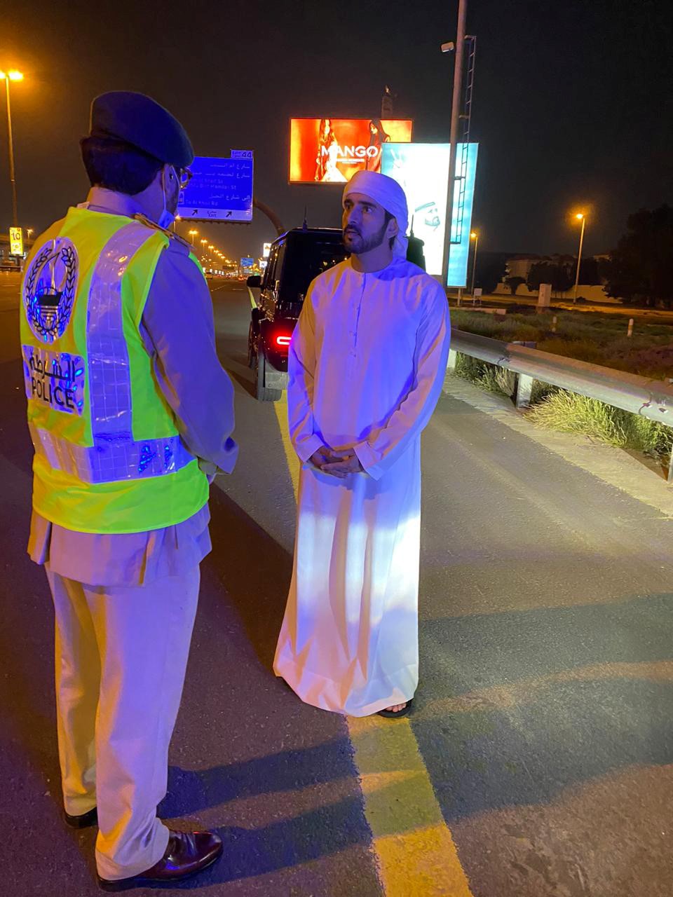 Sheikh Hamdan inspects police patrol work on Sheikh Zayed Road