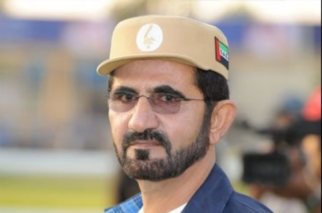 محمد بن راشد يقدم واجب العزاء إلى الدكتور سعيد حارب في وفاة  والدته