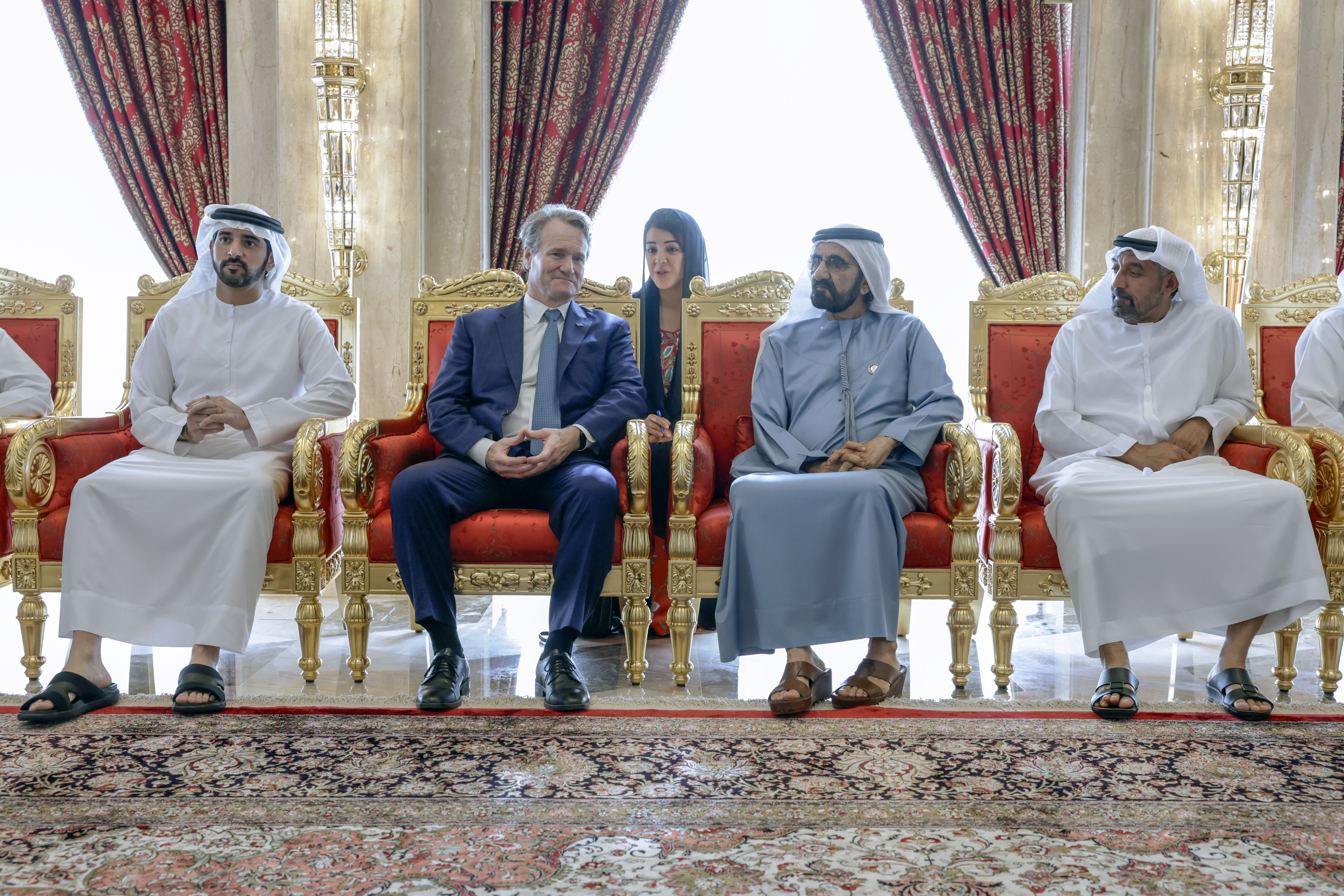 Mohammed bin Rashid meets with Chairman of Bank of America