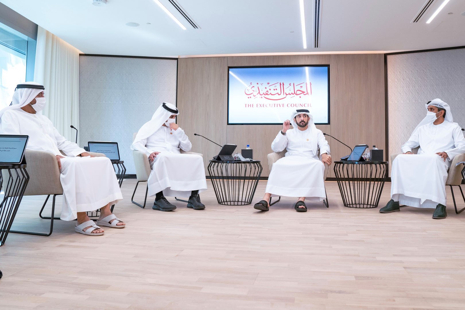 Hamdan bin Mohammed approves Corporate Social Responsibility policy