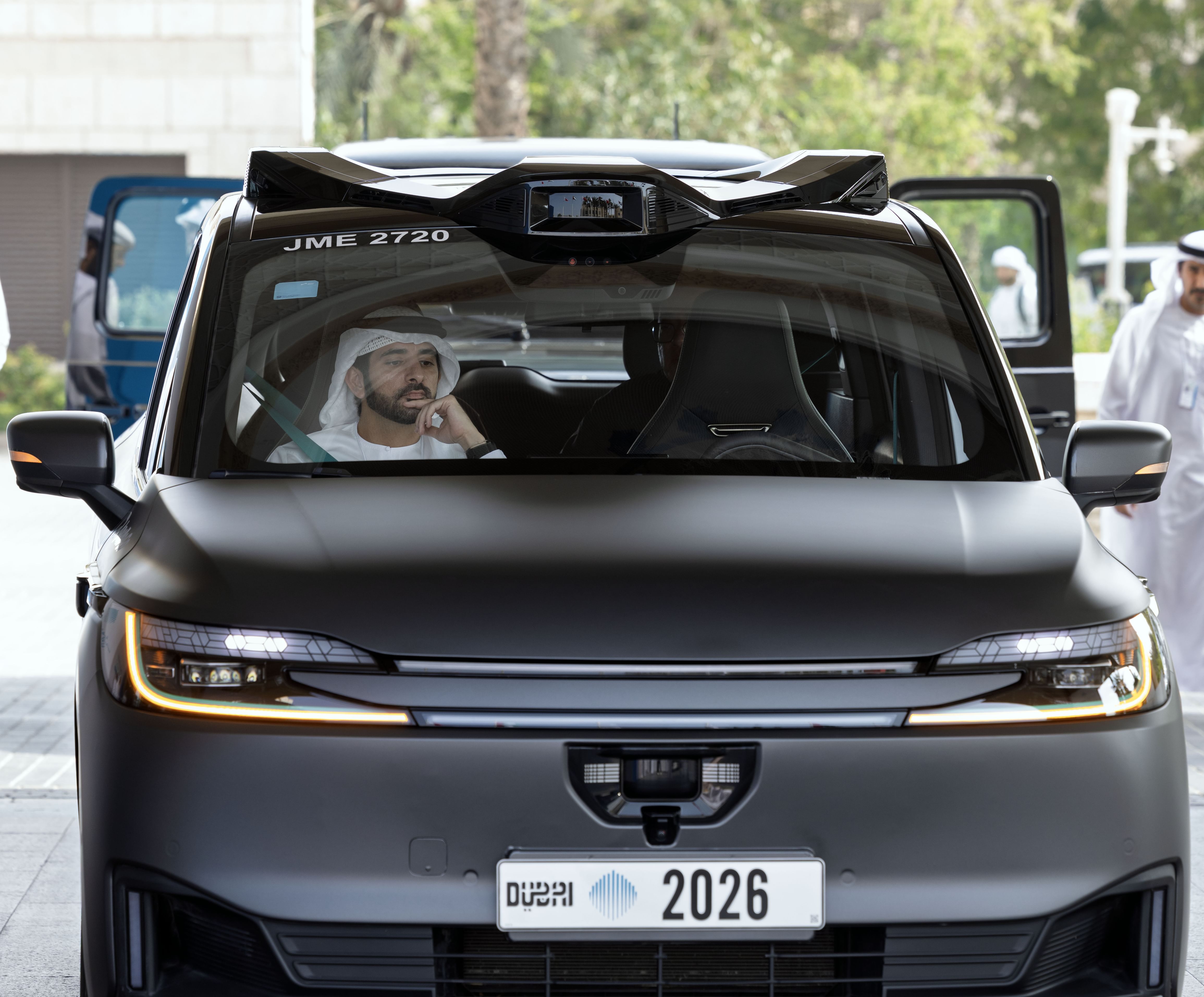 Hamdan bin Mohammed launches official operations of driverless taxi service in Dubai