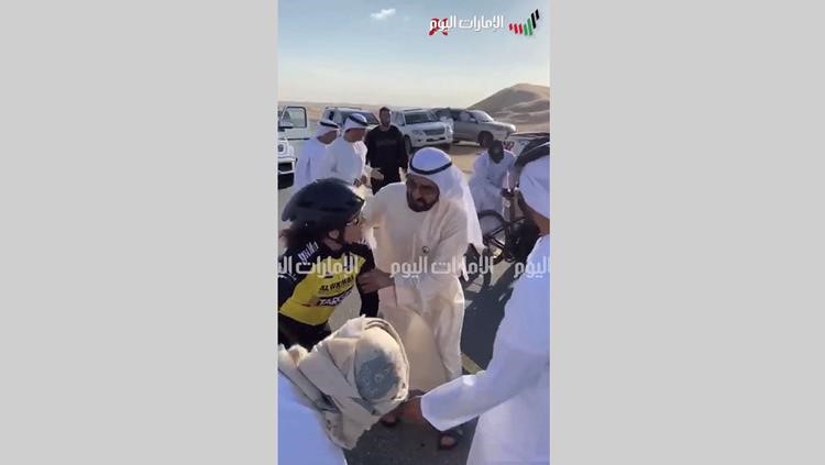 Sheikh Mohammed bin Rashid comes to aid of fallen cyclist
