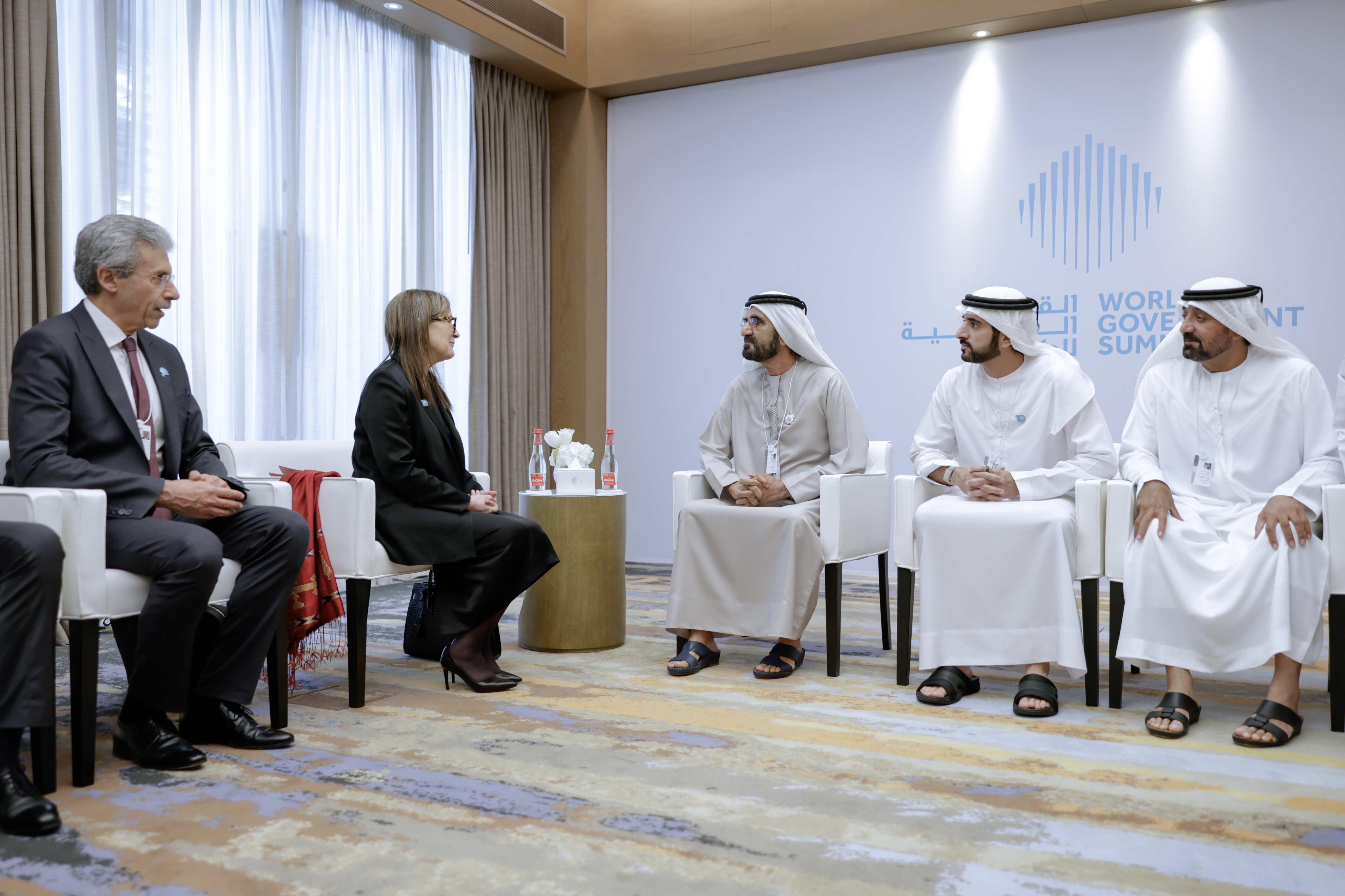 Mohammed bin Rashid meets with Tunisian PM on sidelines of World Government Summit