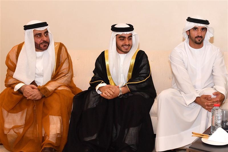 حمدان بن محمد يحضر أفراح العور والبستكي