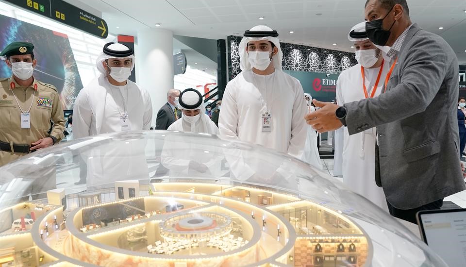 Hamdan bin Mohammed visits IDEX 2021
