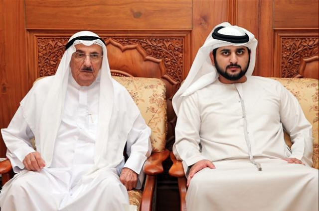 مكتوم بن محمد بن راشد يحضر حفلي زفاف في دبي 