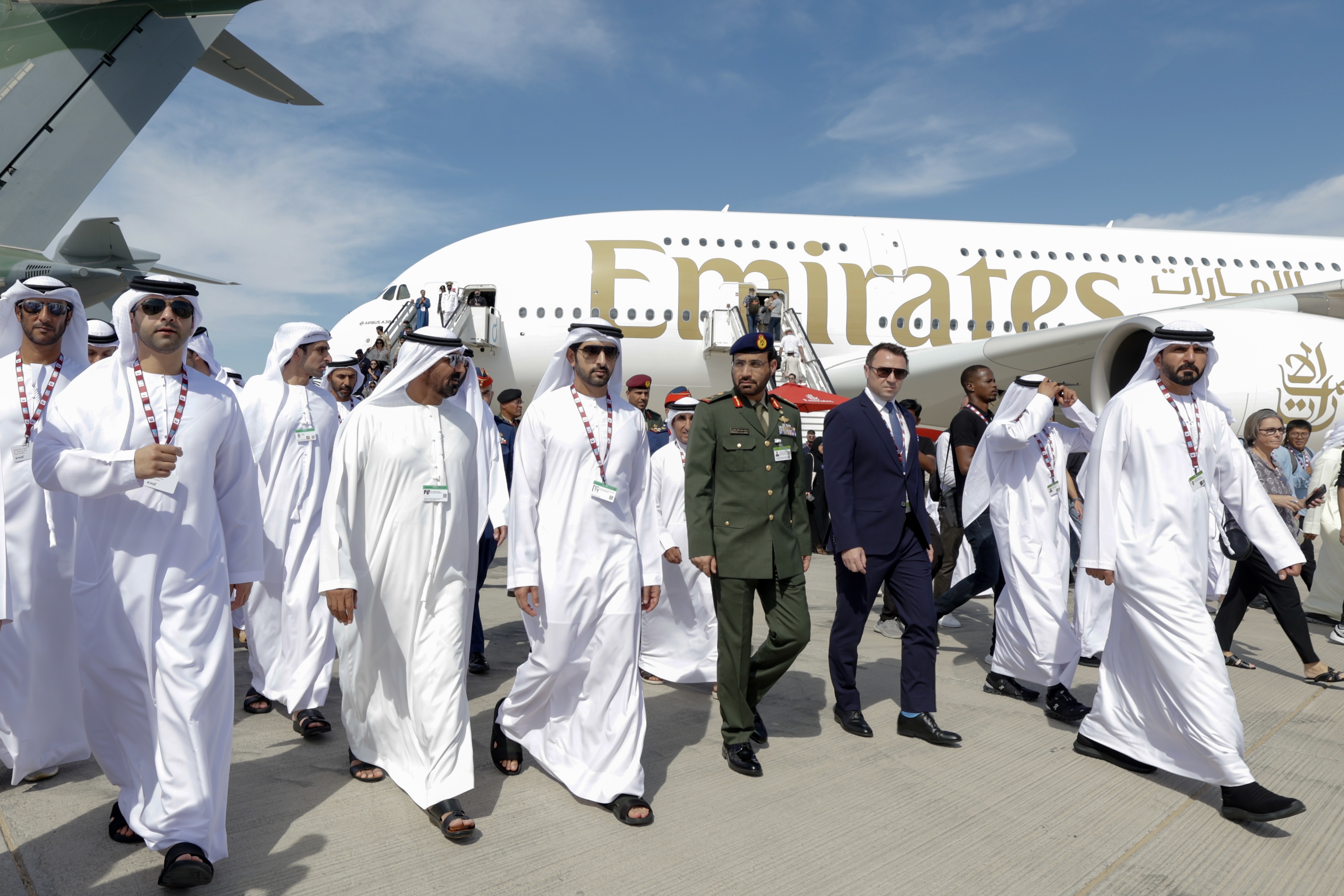 Hamdan bin Mohammed visits Dubai Airshow 2023