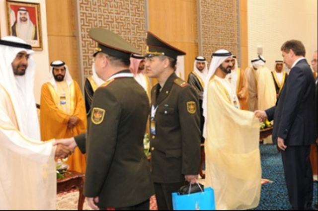 Mohammed bin Rashid receives defence leaders attending IDEX 2011