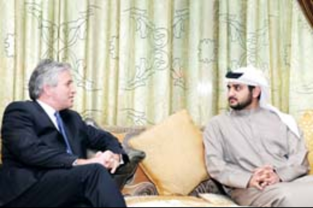 Maktoum bin Mohammed discusses global economy with Mayor of London Financial District