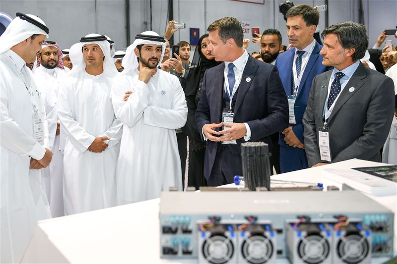       Hamdan bin Mohammed inaugurates GITEX 2018