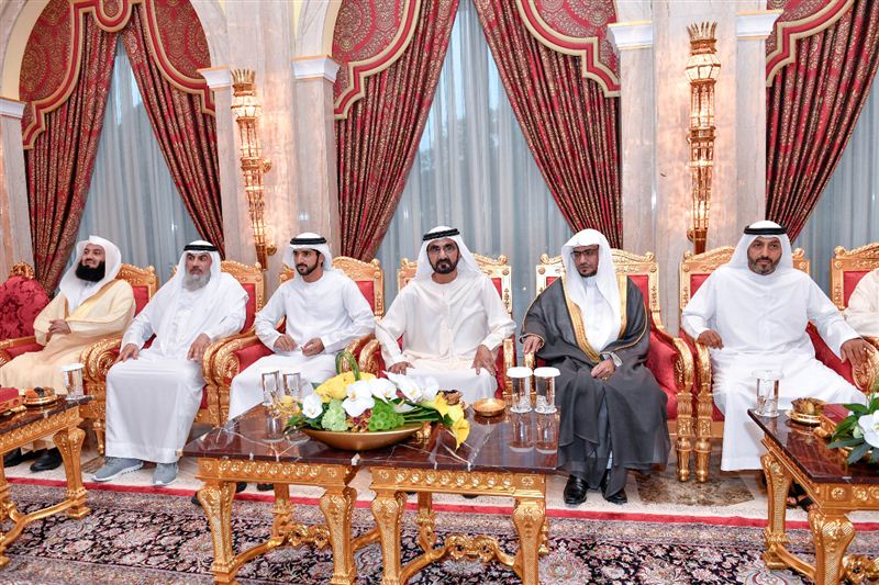 محمد بن راشد يستقبل أصحاب الفضيلة ضيوف رئيس الدولة وأعضاء لجنة تحكيم جائزة دبي الدولية للقرآن الكريم