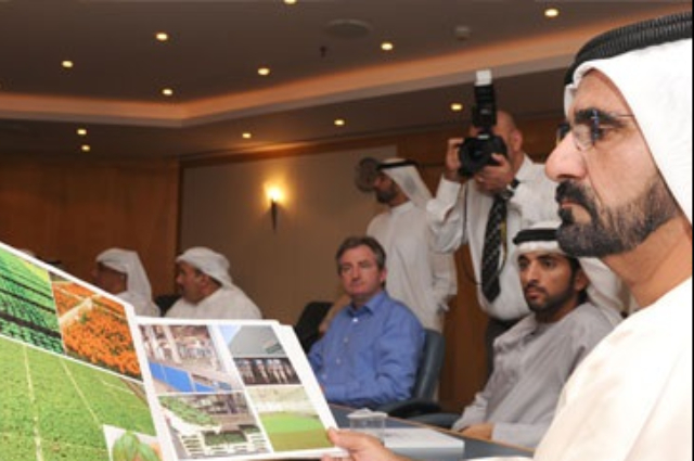 Mohammed bin Rashid briefed on Dubai Municipality projects