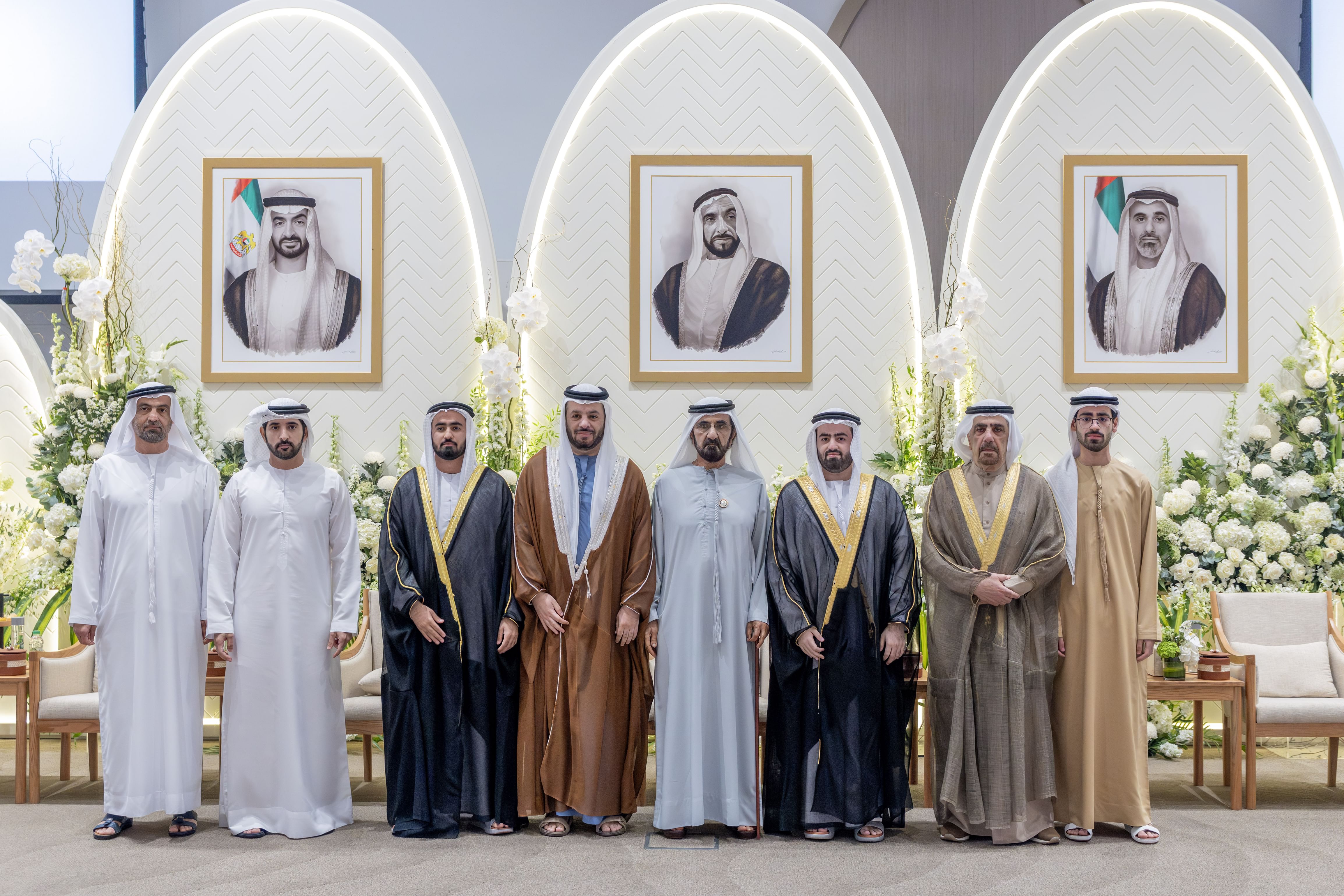 محمد بن راشد يحضر أفراح البناي والزرعوني والخوري في أبوظبي يرافقه حمدان بن محمد