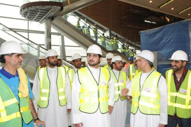 Maktoum Bin Mohammed visits Dubai Metro 