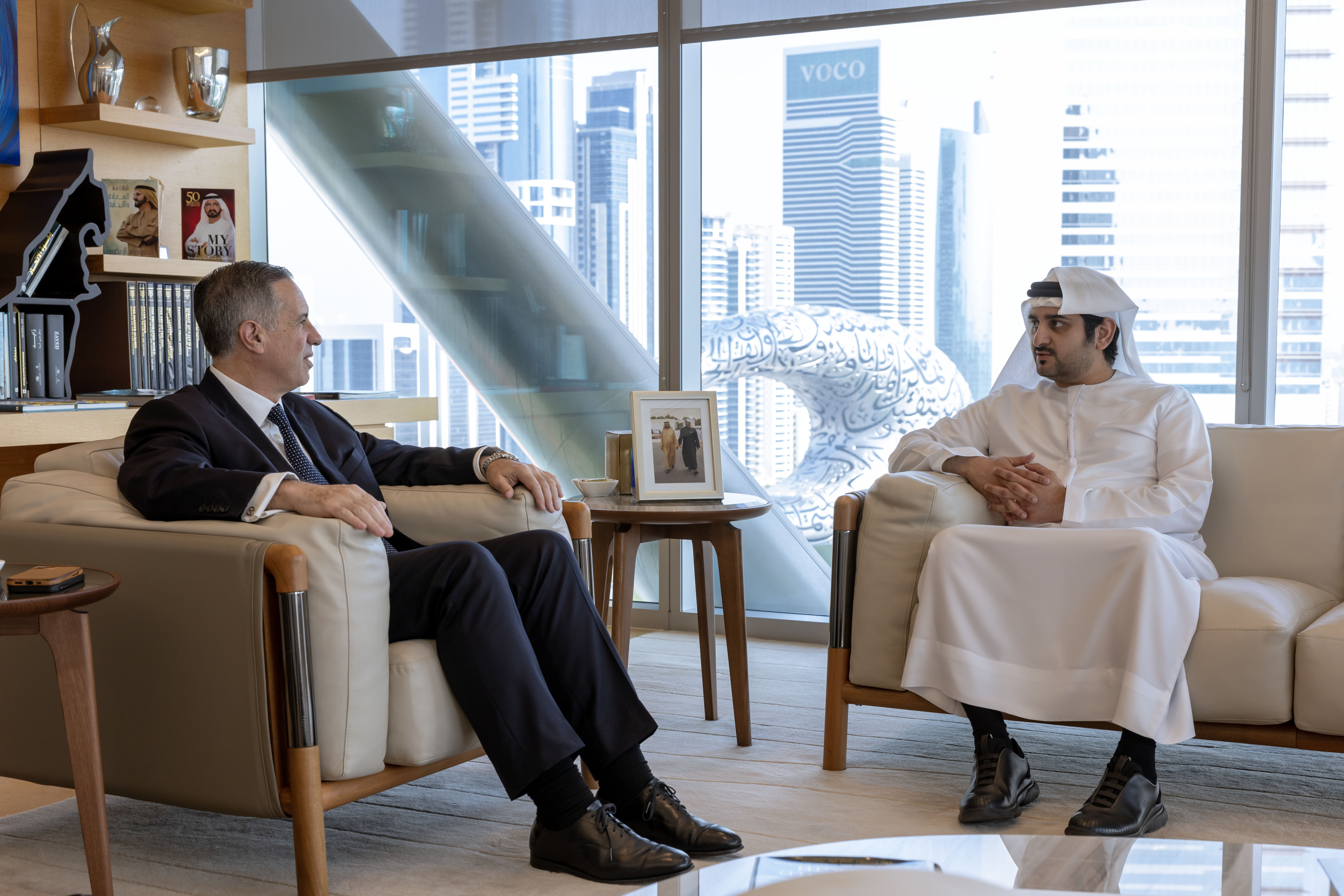 Maktoum bin Mohammed meets with President and COO of JPMorgan Chase