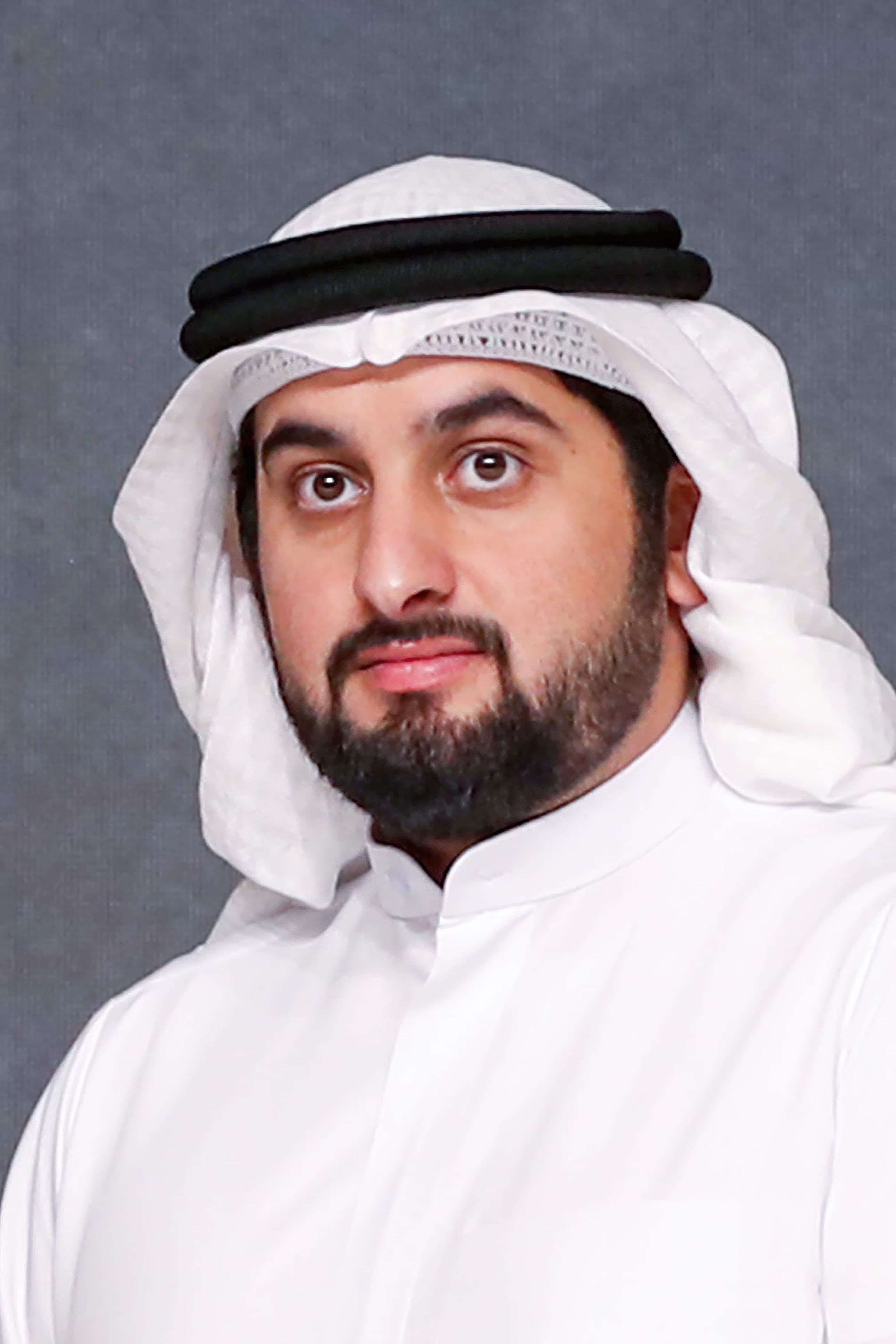 أحمد بن محمد: سيظل الوطن وفياً لذكرى أبطال شيّدوا بتضحياتهم حصناً منيعاً يصون عِزّتَه ويُعلي رايته