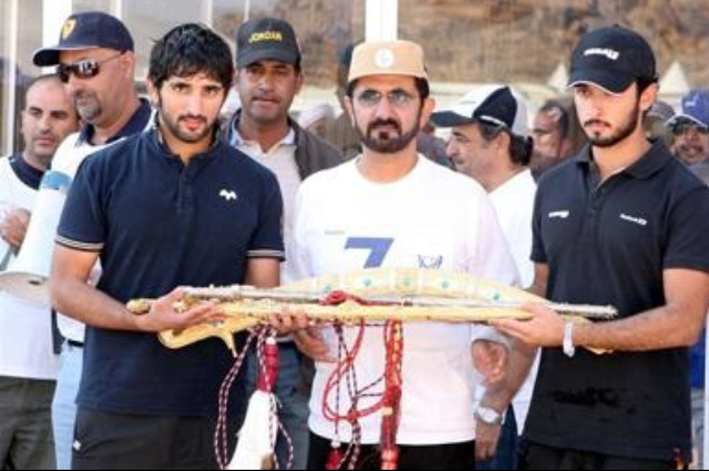 Mohammed bin Rashid recieves award in championship of International Al Hussain Endurance Race