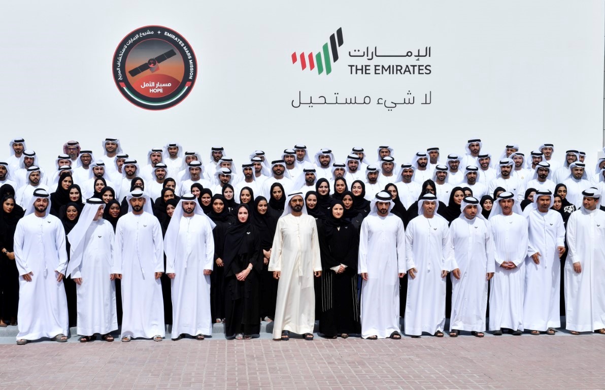 Mohammed bin Rashid attends installation of final component of Hope Probe