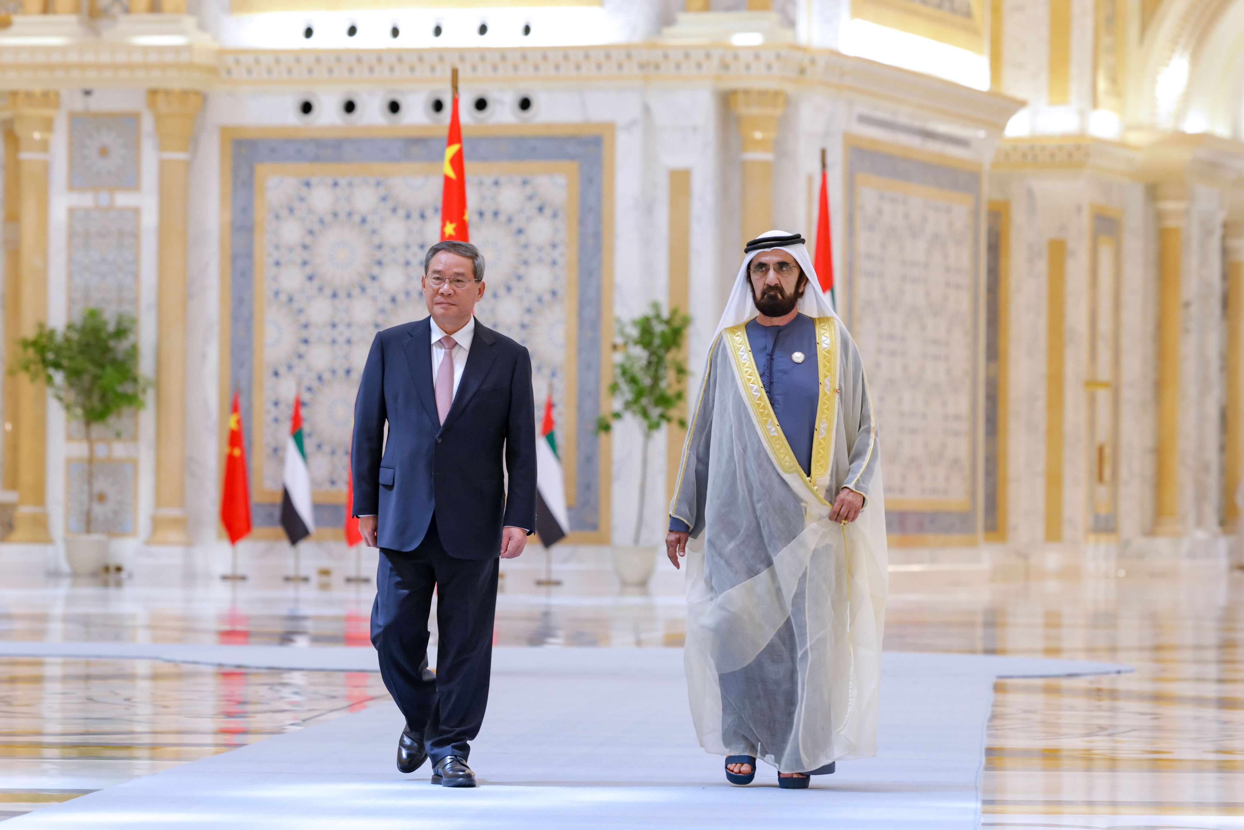 Mohammed bin Rashid receives China’s Premier of State Council at Qasr Al Watan