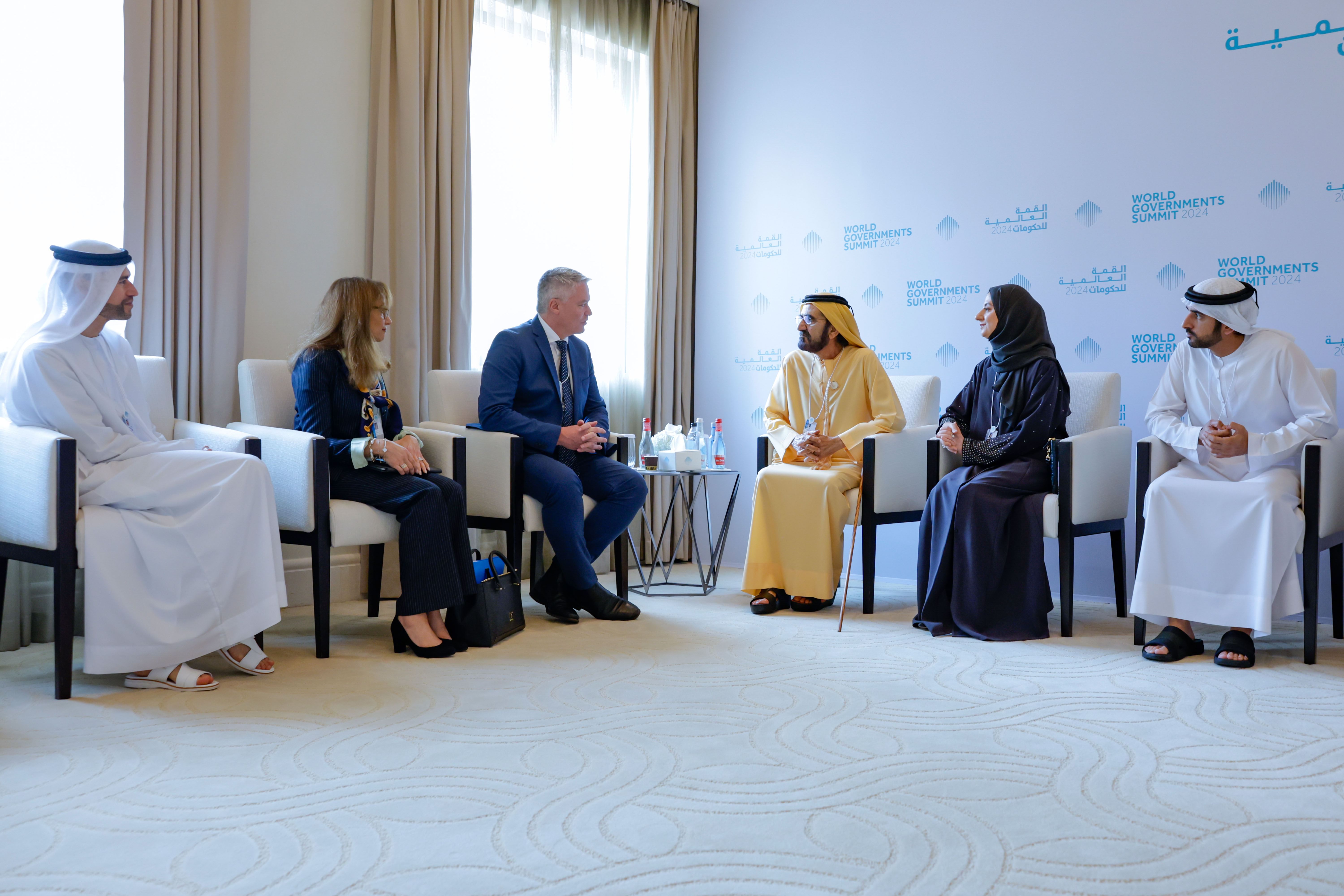 Mohammed bin Rashid meets with Secretary-General of Organisation for Economic Co-operation and Development