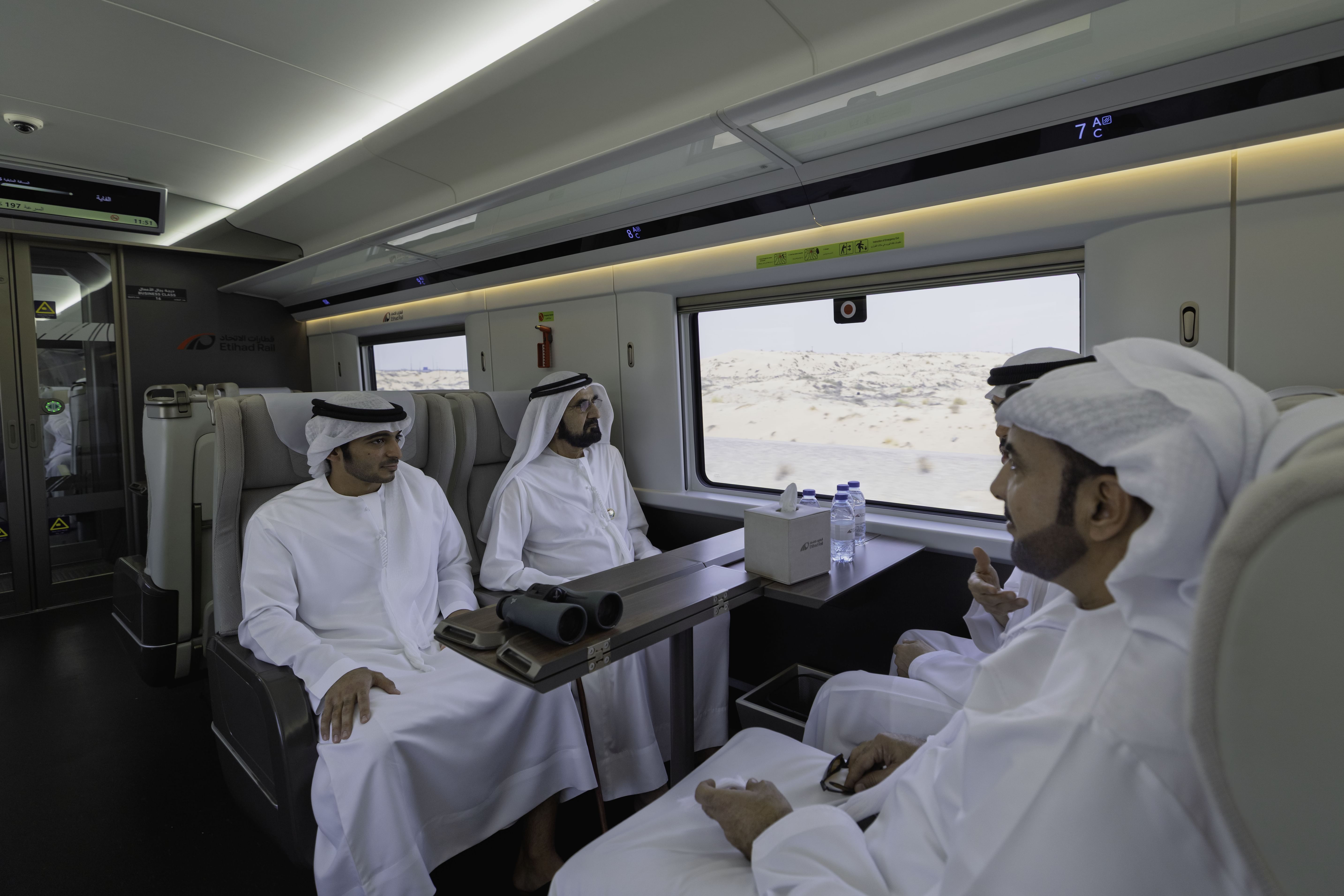 محمد بن راشد : قطار الاتحاد شريان اقتصادي مهم وجسر حيوي يعزز مسيرة الإمارات نحو المستقبل