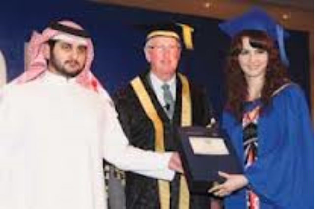 Maktoum bin Mohammad attendes graduation ceremony of the University of Wollongong