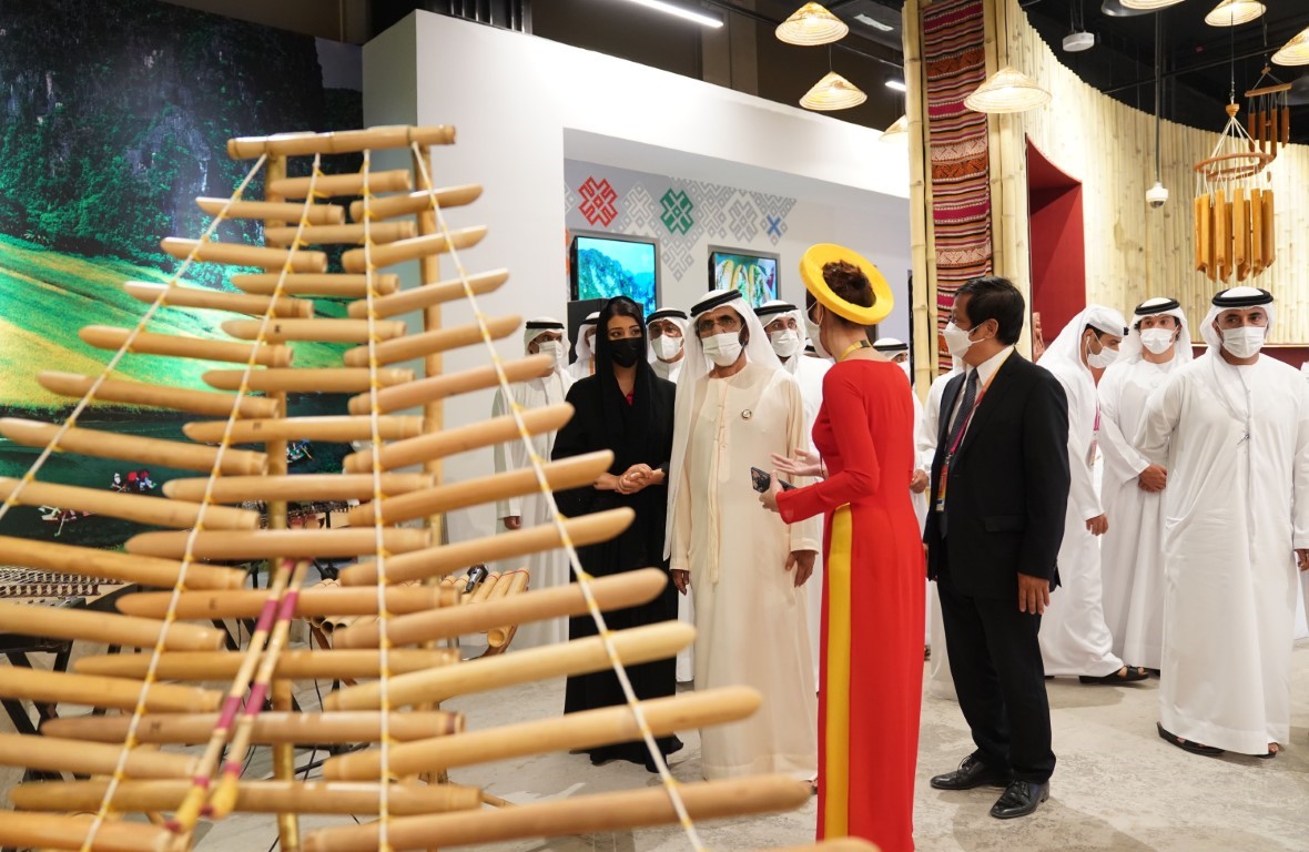 Mohammed bin Rashid meets with President of Ghana, visits Armenian and Vietnam pavilions at Expo 2020 Dubai