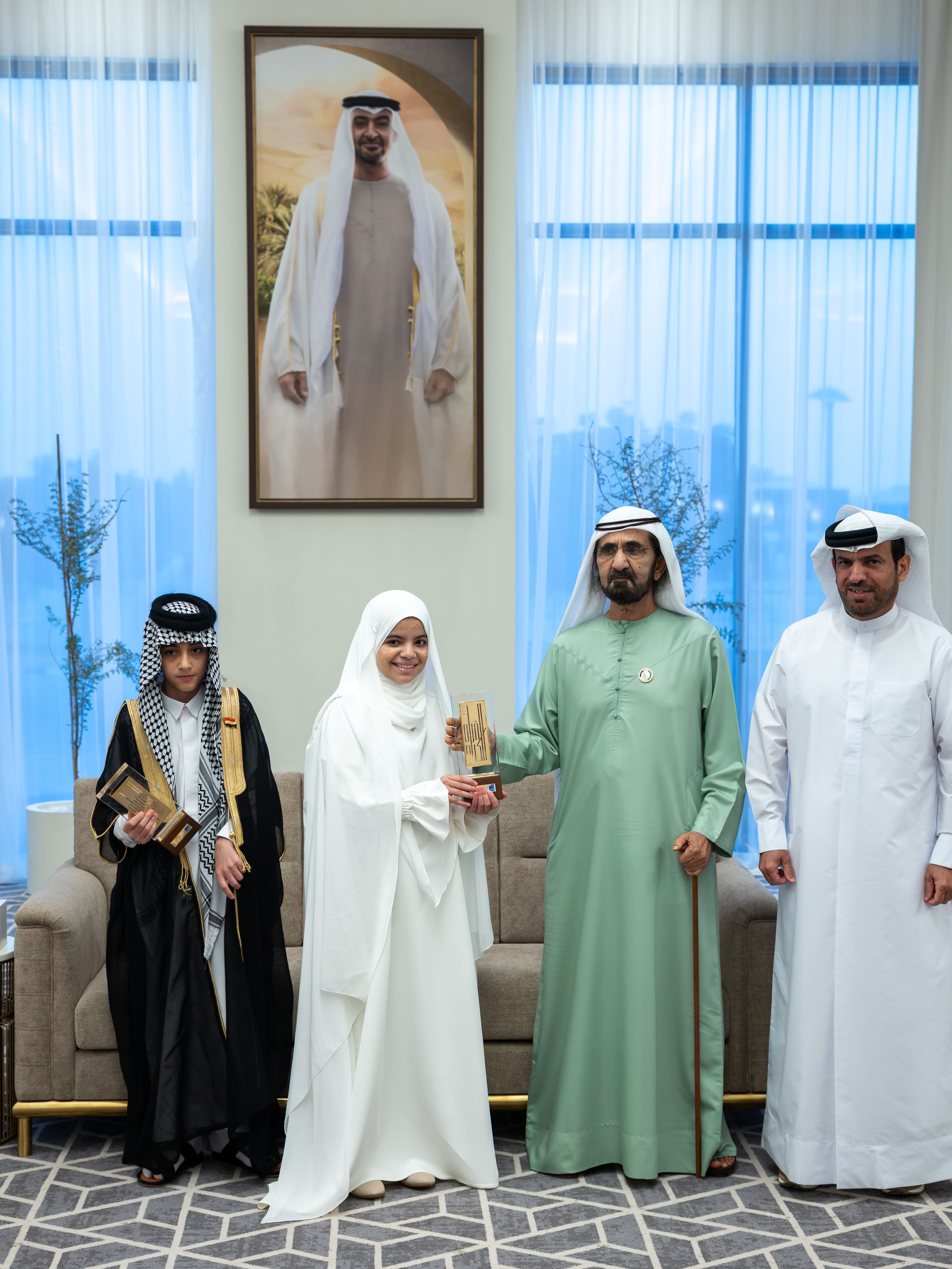 محمد بن راشد يكرم أجمل الأصوات القرآنية للعام 2026 ضمن جائزة دبي الدولية للقرآن الكريم