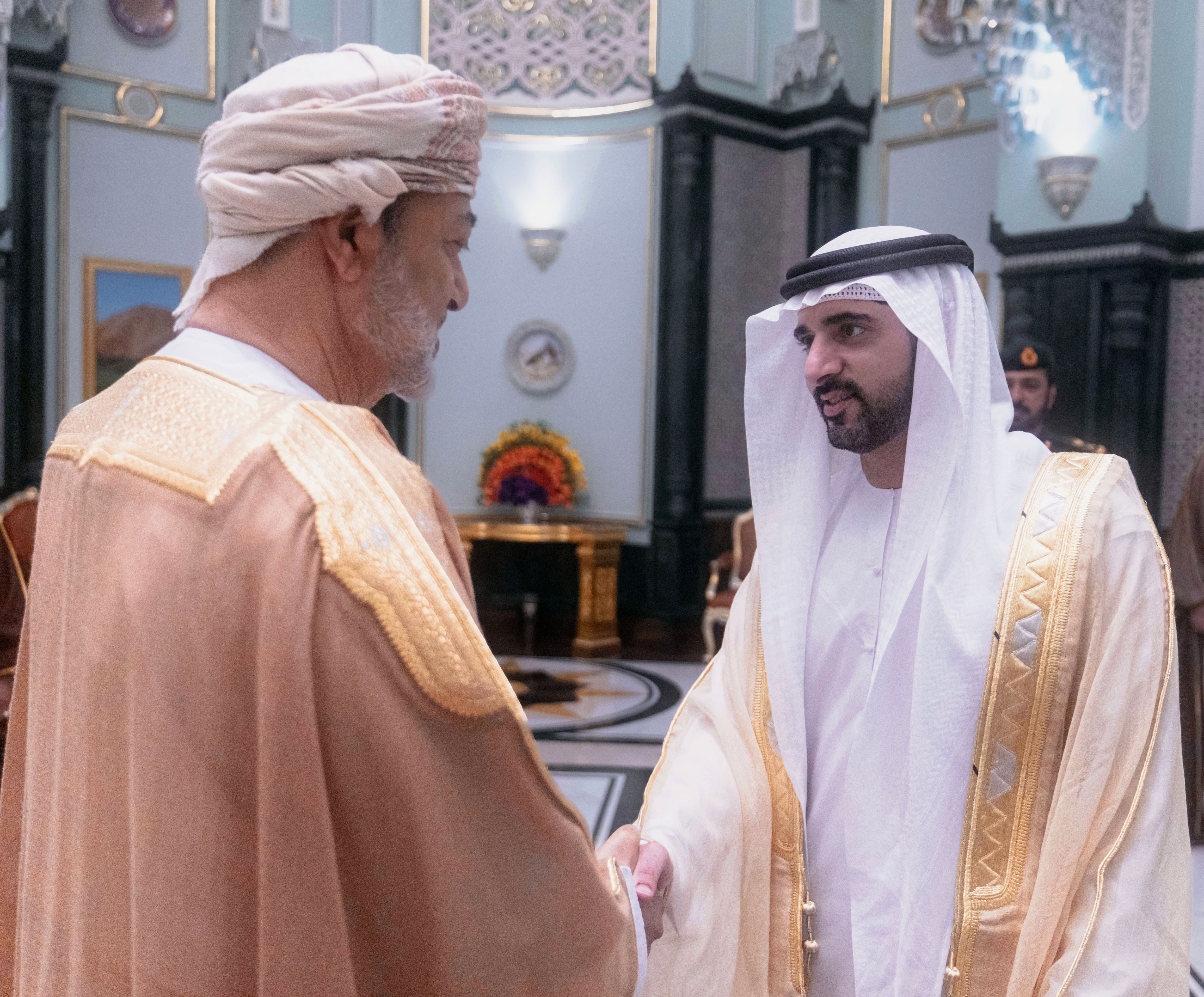 Sultan Haitham bin Tariq receives Hamdan bin Mohammed in Muscat