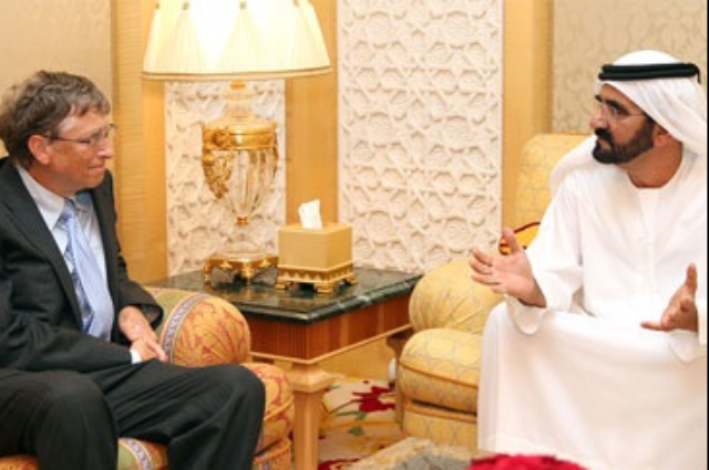 مكتوم بن محمد يفتتح  فرع بنك الدوحة