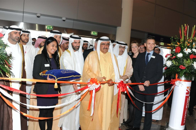 خليفة يعود إلى أرض الوطن ومحمد بن راشد في مقدمة مستقبليه