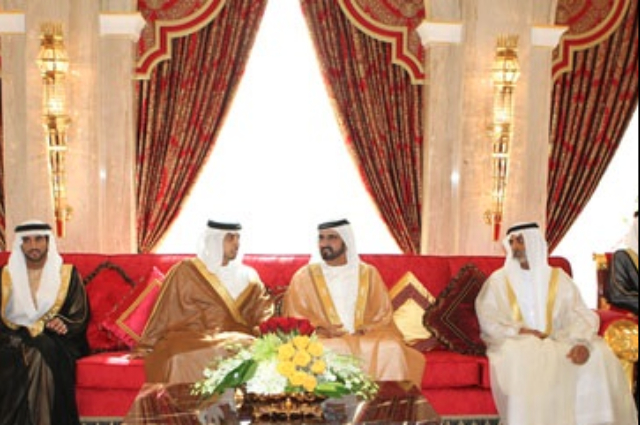 Mohammed bin Rashid receives cabinet members and heads of local departments in Dubai