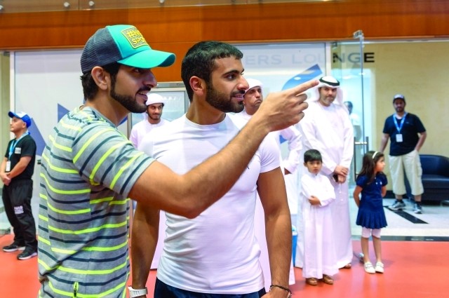 محمد بن راشد يشهد فوز "برنس بيشوب" لحمدان بن محمد بكأس دبي العالمية